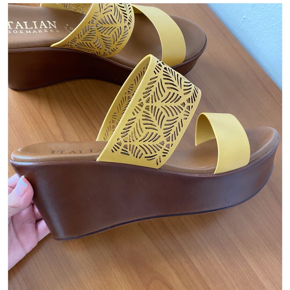 Italian Shoemakers Wedges
